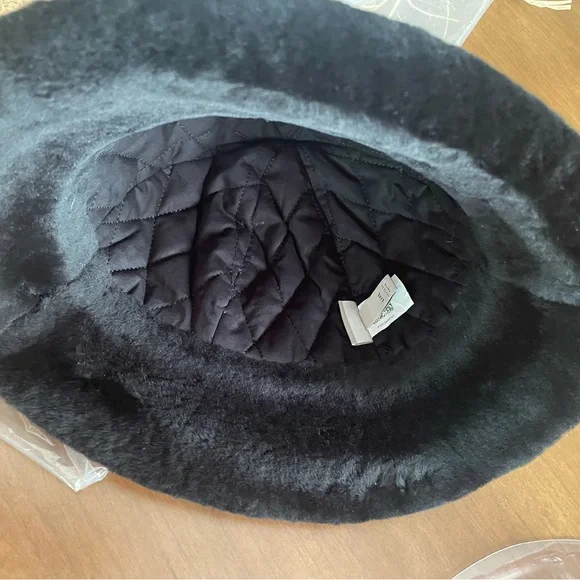 UGG Black City shearling Bucket Hat - Picture 4 of 8